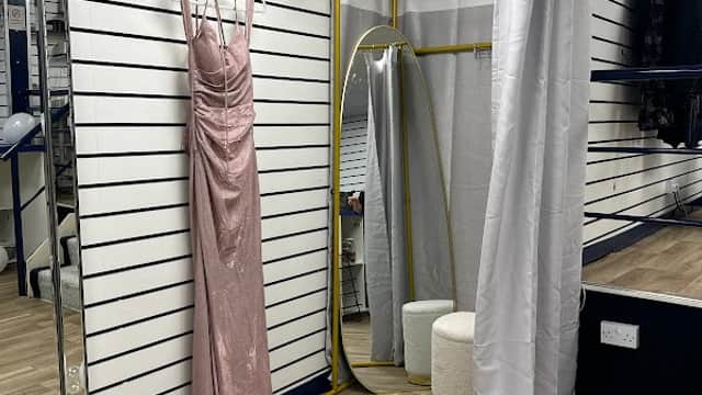 Your Tailor - Tailors in leeds