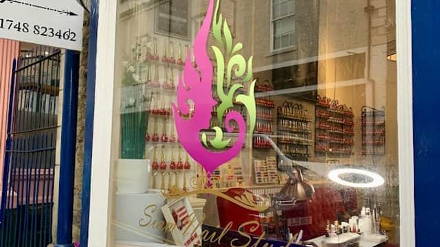 SIAM NAILS Studio - Beauty Salons in richmond