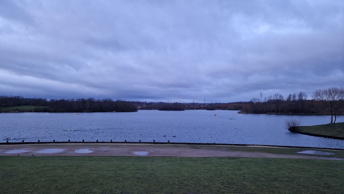 Manvers Lake Walking Trail