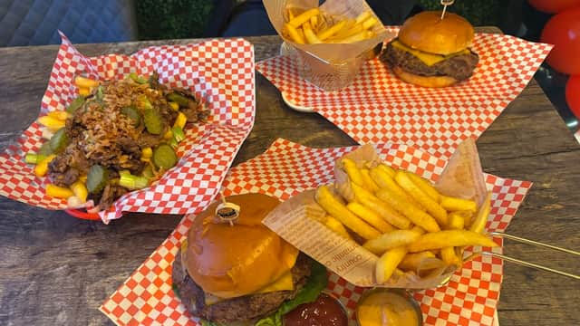 Dining at Smoke N Grill House in hull