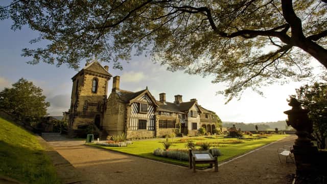 Smith Art Gallery - Museum in brighouse