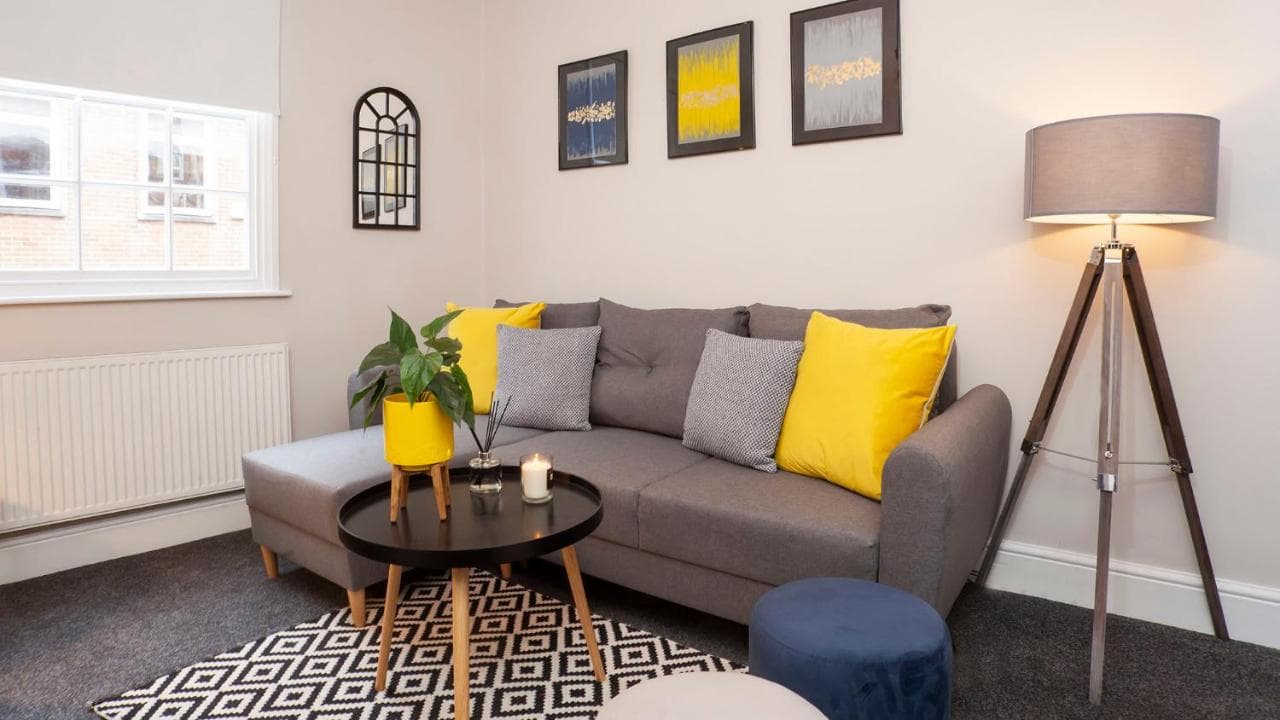 Stylish and most central 2 bed -Free Parking, York, Yorkshire