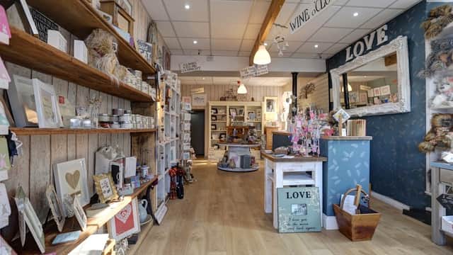 Dots Place - Shop in charltons