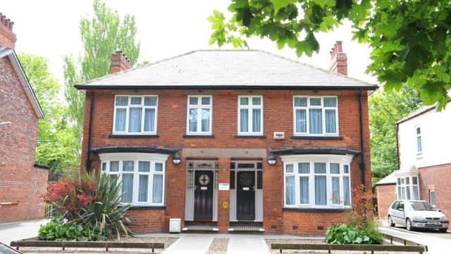 Salmon Grove Guest House - Guest House in hull