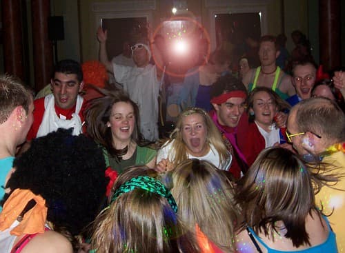 Mobile Disco - Wedding Birthday Children's party Nightclub www.discojoe.co.uk