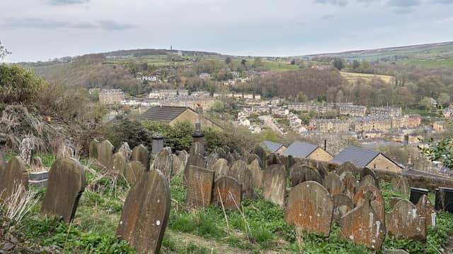 Cross Lanes United Methodist Chapelyard - Cemeteries in hebden bridge