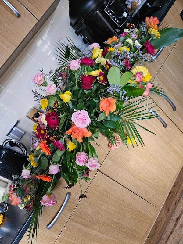 A & M Hadfield Funeral Director Ltd