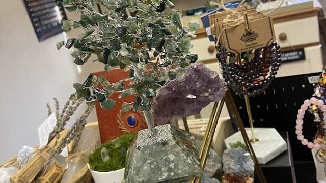 The Hidden Gem - Pontefract. Crystal and well-being store - Gift Shops in pontefract