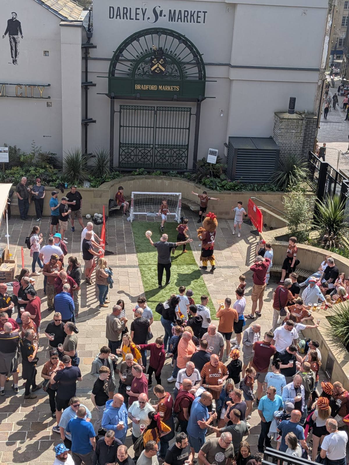 Bantams in the Courtyard FanZone