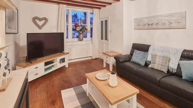 Host & Stay - Cobble Cottage