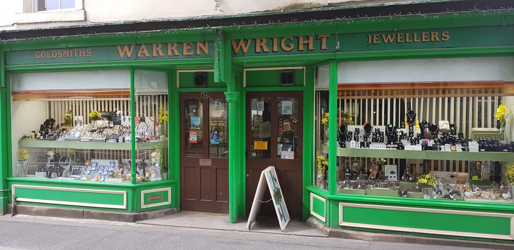 Warren & Wright