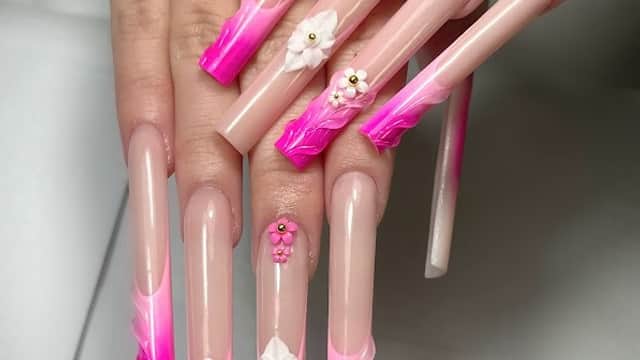 Luxx Nails Bar - Nail Salons in pontefract