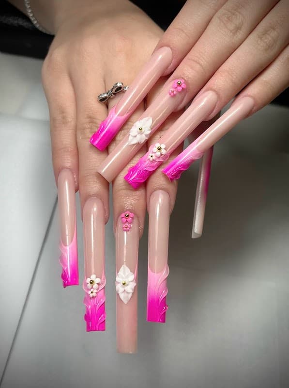 Luxx Nails Bar