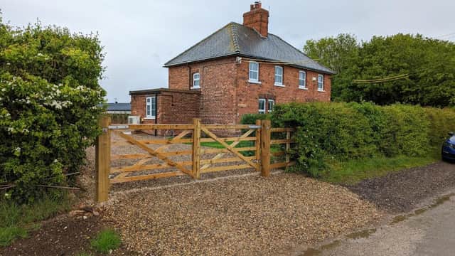 Accommodation at 2 Lane End Cottages in hull