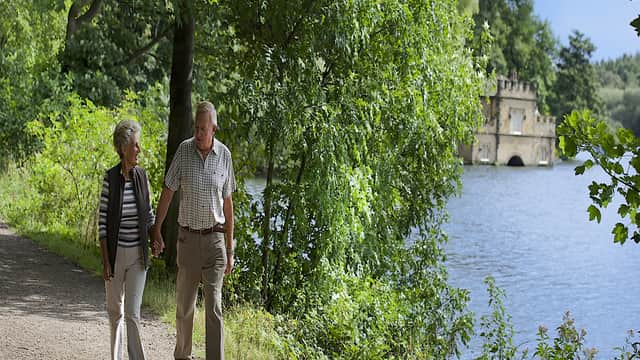Newmillerdam Country Park & Boathouse - Park in newmillerdam