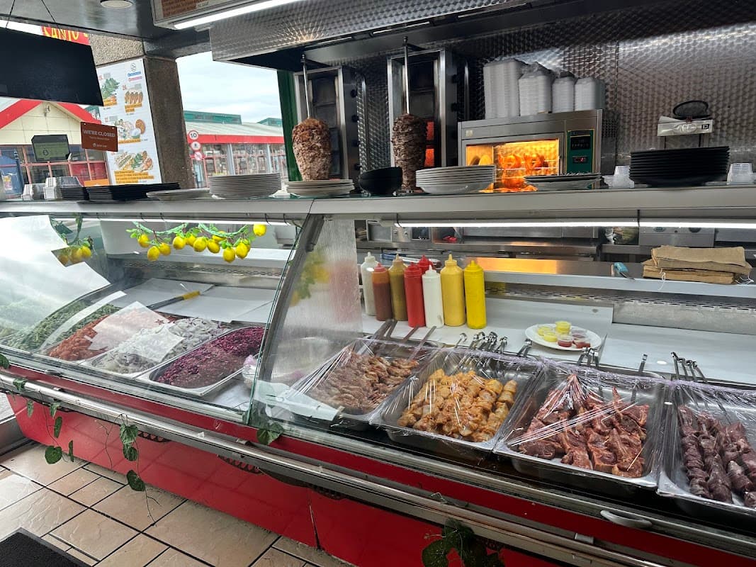 Dubai Shawarma