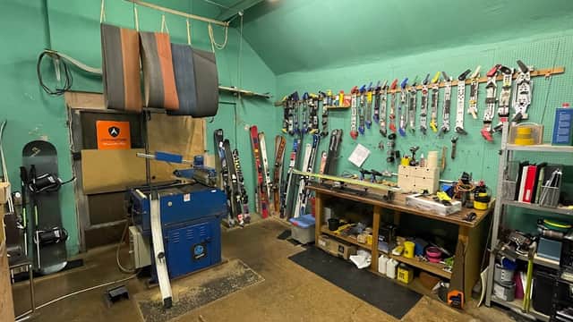 Bennetts Winter Sports - Sports Shops in barnsley
