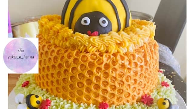 sha_cakes_n_henna - Bakers in batley
