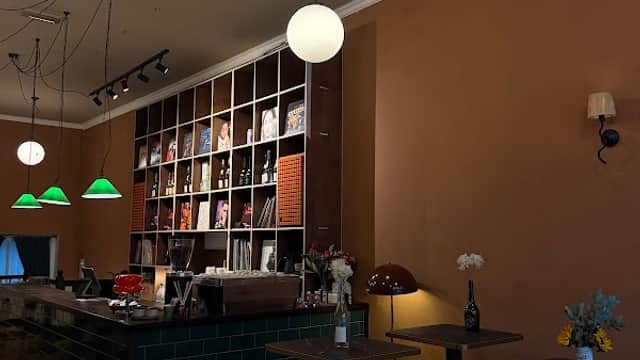 Cafe Vinyl Grounds in hunslet