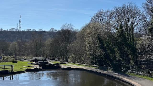 Salterhebble Middle Lock - Historic Site in exley