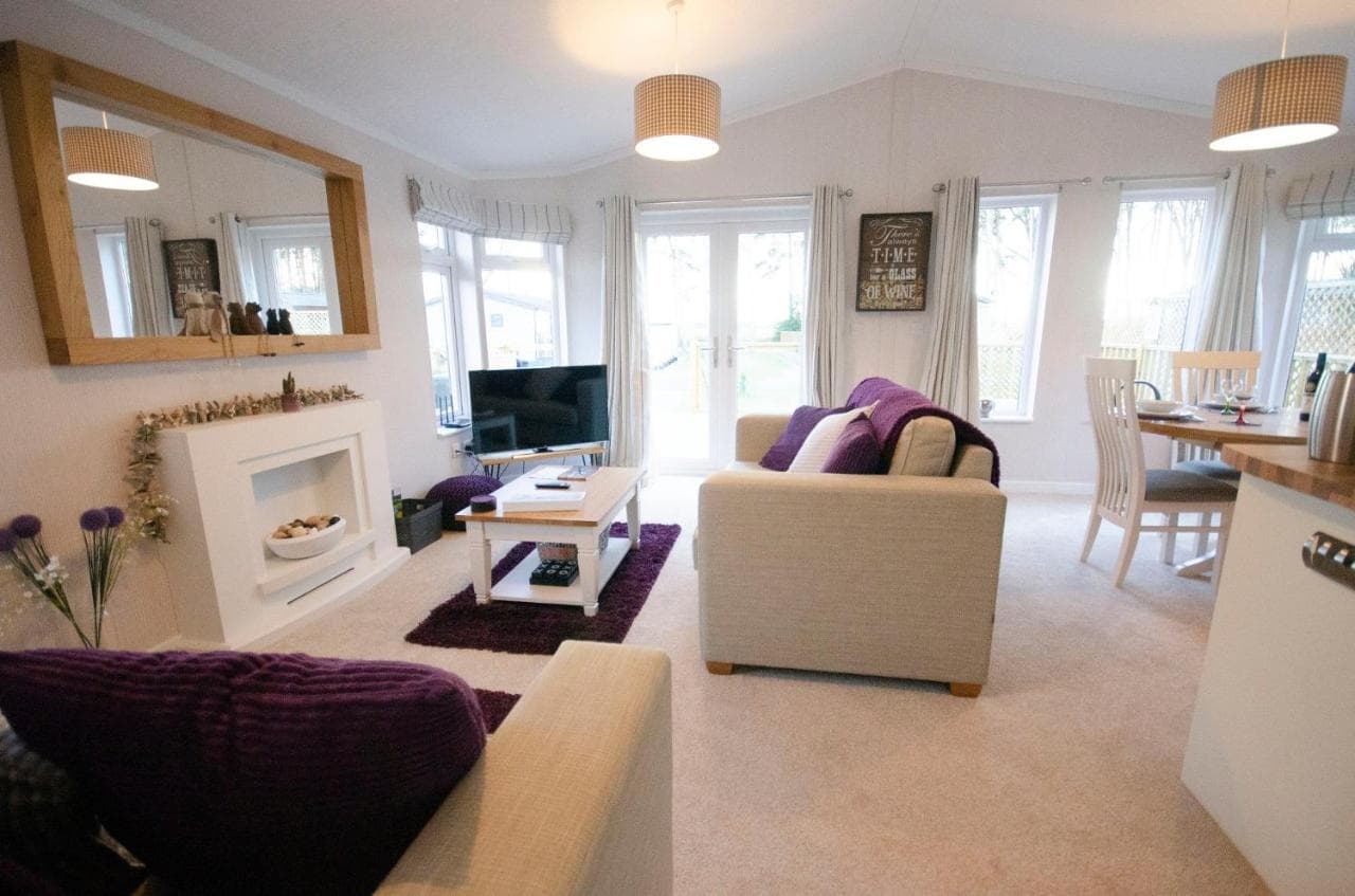 Hollicarrs - Long Lane Lodge, York, Yorkshire