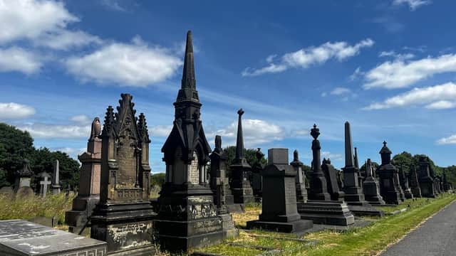 Undercliffe Cemetery - Cemeteries in bradford