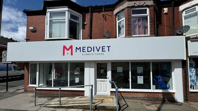 Medivet Hull the Avenues - Chants Vets - Vets in hull