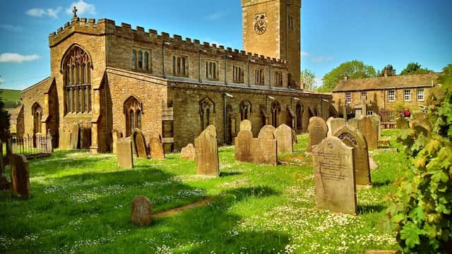 St Oswald's Church, Askrigg - Churches in bainbridge