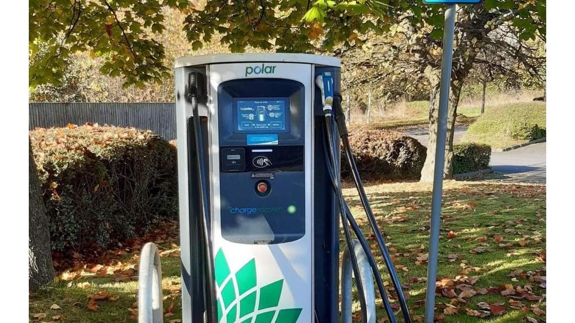 bp pulse Charging Station