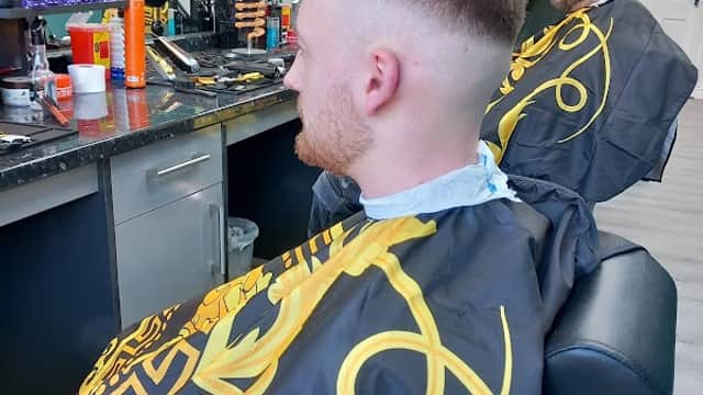 5 Star Cuts - Barbers in brighouse