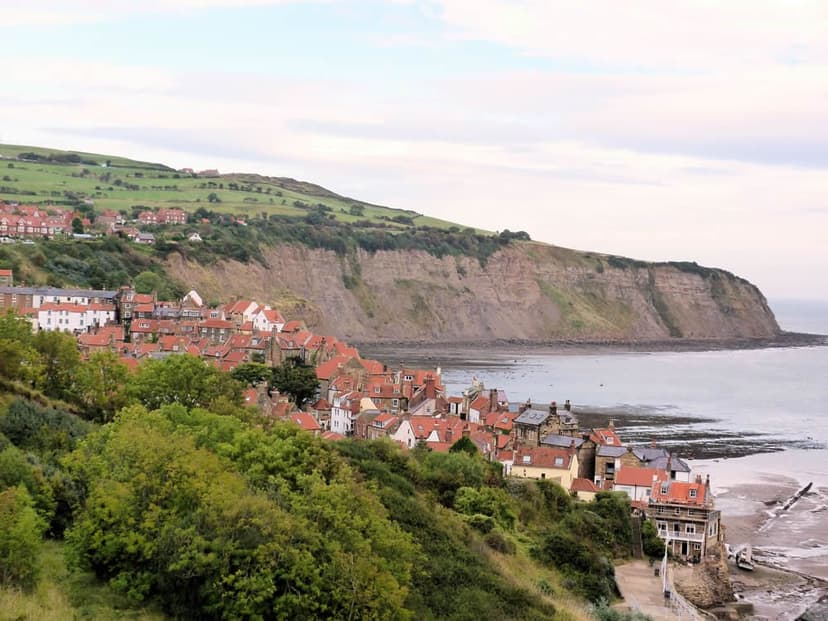 Walk: Robin Hood's Bay